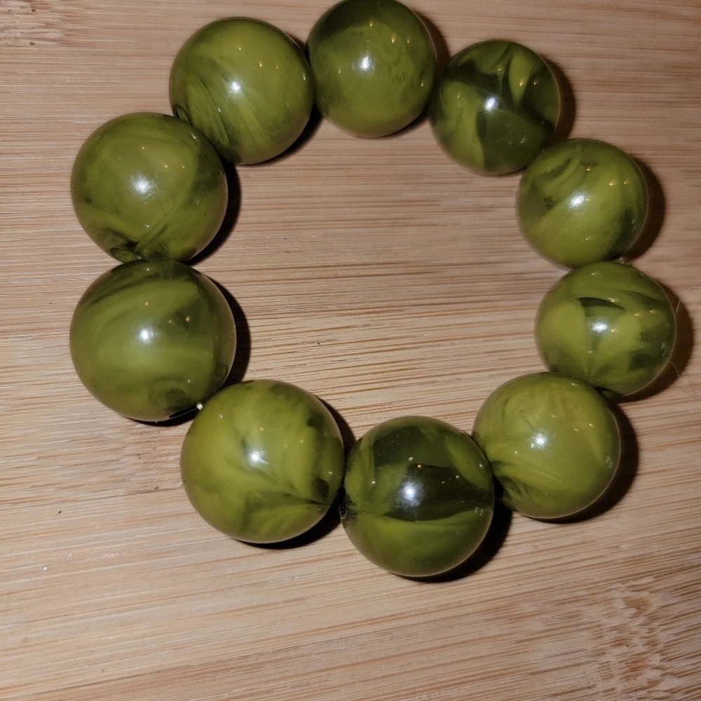 Green Stretchy Ball Bracelet